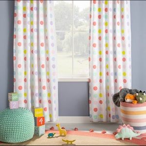 Pillowfort Curtains 84’’ (2 curtain set!!)